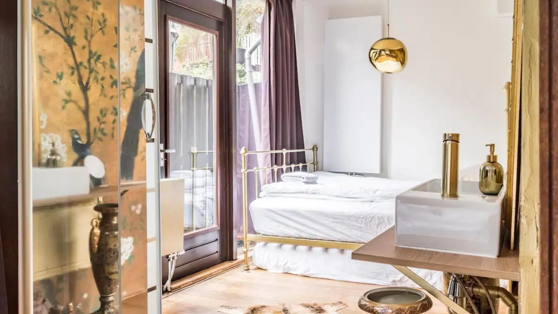 Beautiful Apartment With Asian Style Bedroom Near Rai & Center Amsterdam Bed & Breakfast